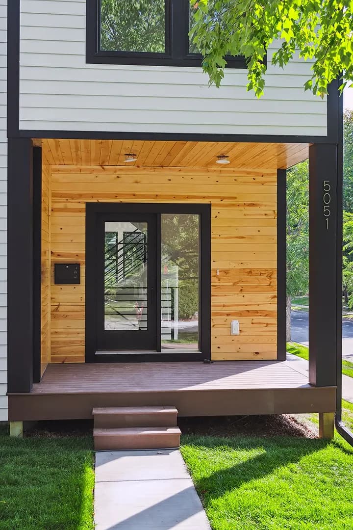 Additional exterior view of 43rd Ave S in Minneapolis, Minnesota, featuring James Hardie Lap Siding and Natural Wood Accent Panel.