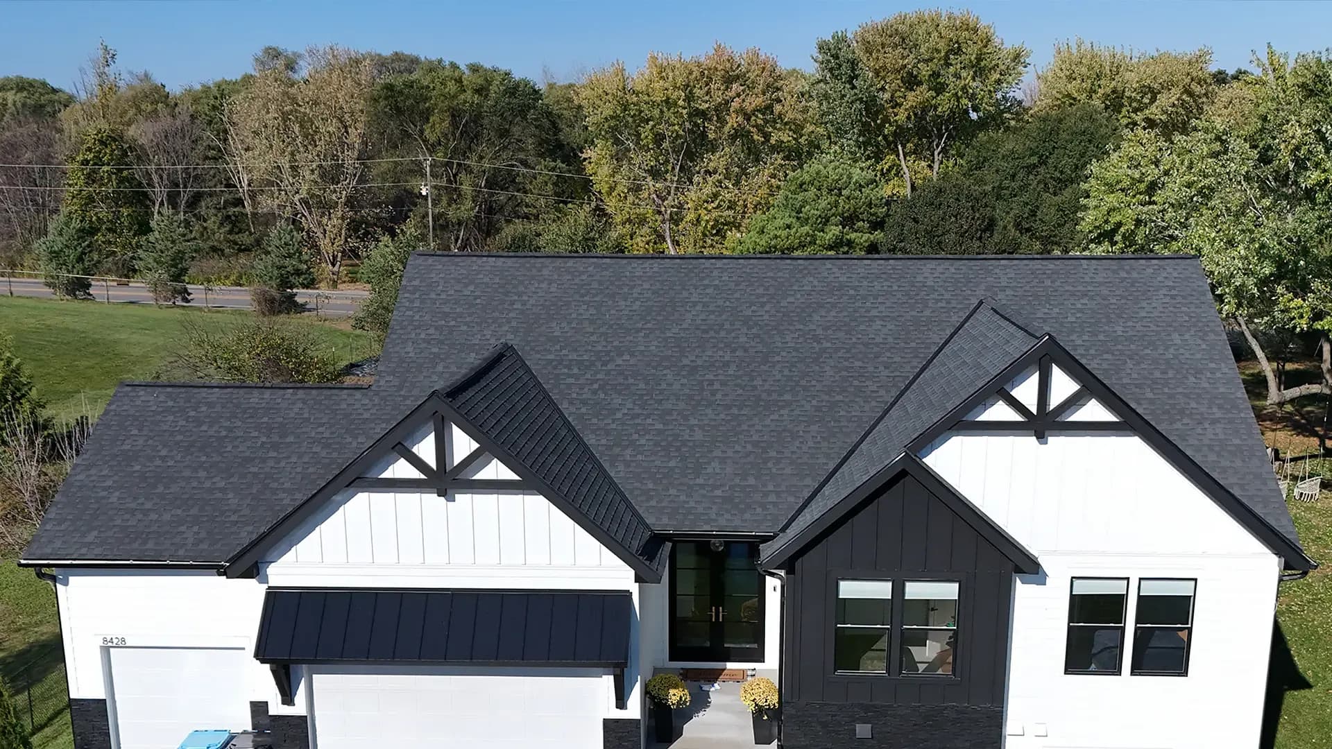 Architectural asphalt shingle roof