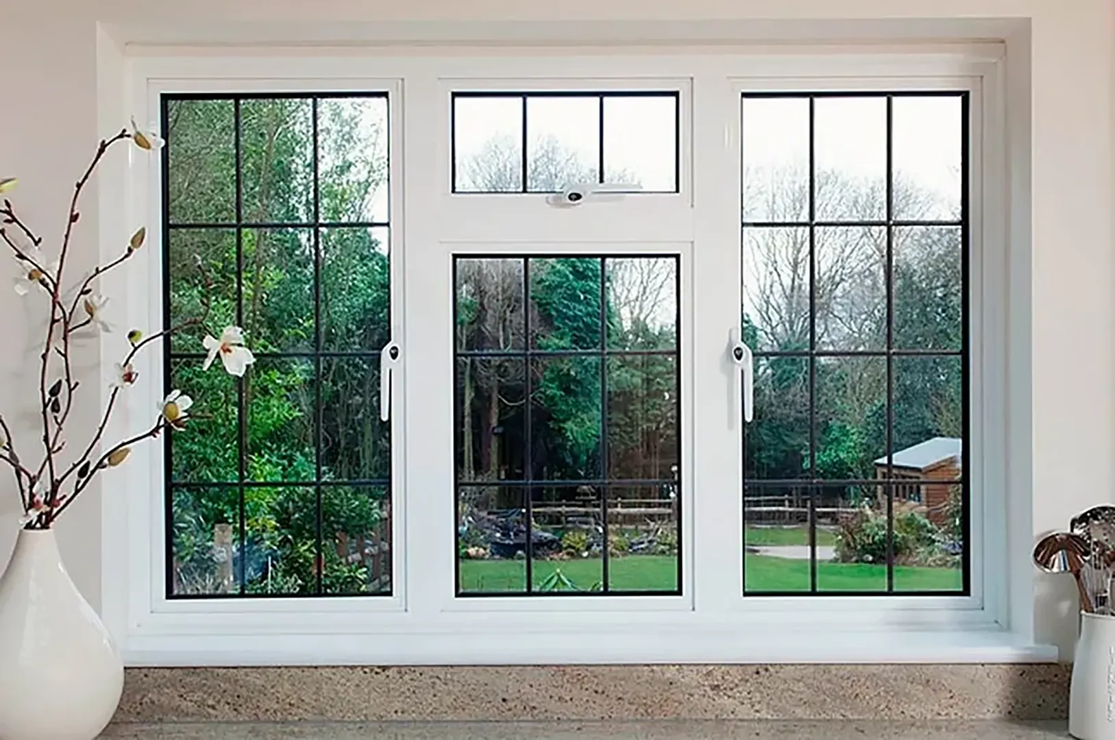 Casement replacement window