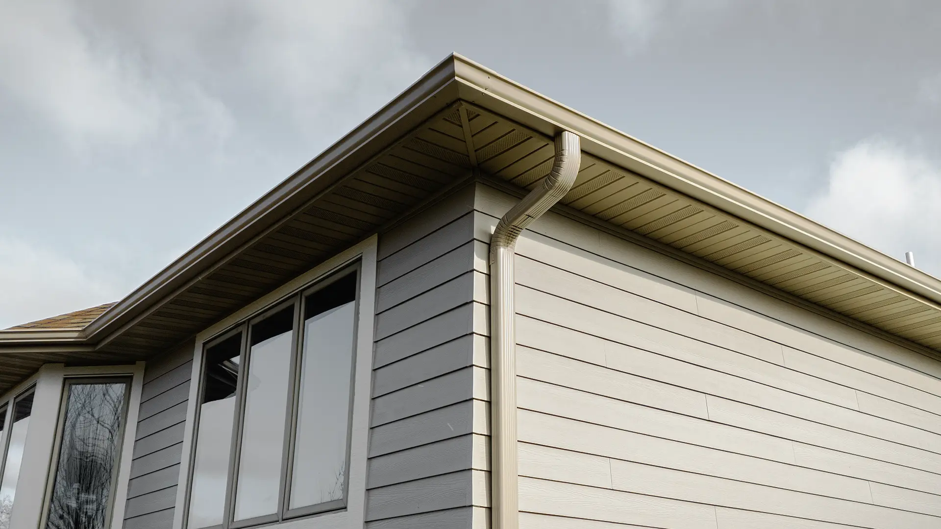Seamless gutter installation in Minnesota